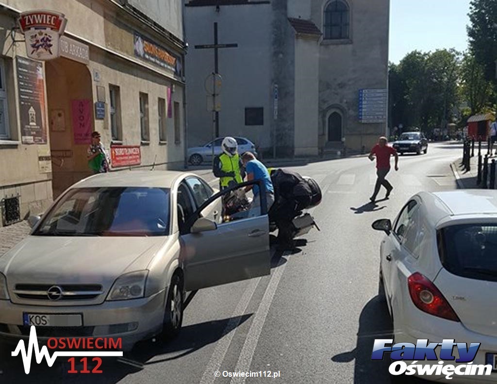 Oświęcim, zderzenie, kolizja, motocykl, wypadek, Dąbrowskiego