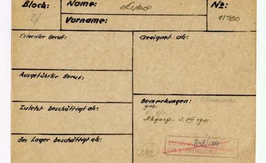 Kartoteka więźniarskiego komanda ślusarzy. Pod datą 3 lipca 1941 roku odpisano Antoniego Łykę ze stanu komanda. Fot. Archiwum PMA-B
