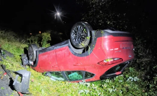 Hyundai po dachowaniu w Oświęcimiu. Fot. Policja