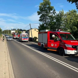 Kierowca i dzieci trafili do szpitala - FOTO