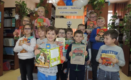 Młodzi czytelnicy w Galerii Książki - FOTO