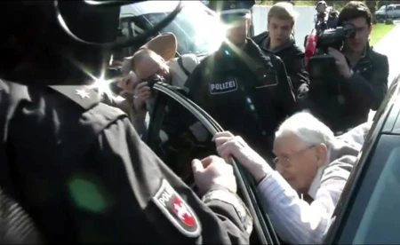 Były strażnik z Auschwitz wnioskuje o ułaskawienie - FILM