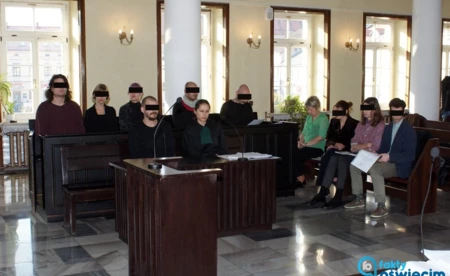 Winni znieważenia Miejsca Pamięci Auschwitz - FILM