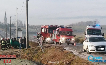 Ford ka dachował w Osieku - FOTO