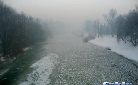 I stopień zagrożenia zanieczyszczeniem powietrza