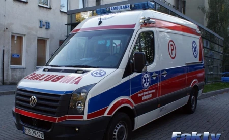 Mężczyzna spadł z remontowanego budynku