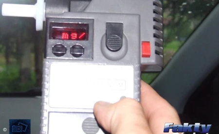 Alkohol i narkotyki na oświęcimskich drogach