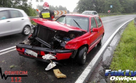 Wypadek we Włosienicy. Ruch wahadłowy na krajówce