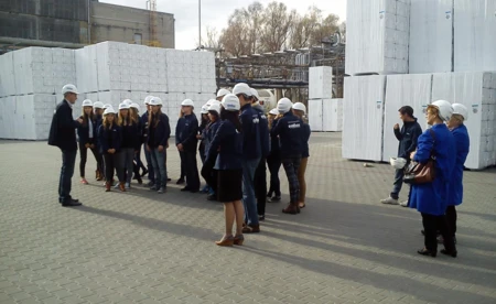 Dwójka, Szóstka i Dziesiątka we współpracy z Synthosem