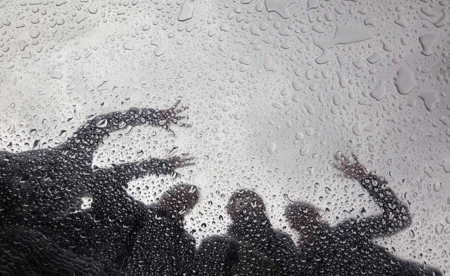 Niedziela w strugach deszczu