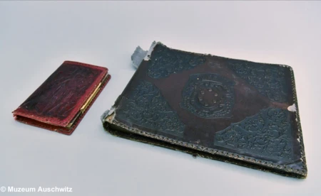 Dochodzenie na osiedlu - kto wrzucił zużytą żarówkę do pojemnika na plastik?