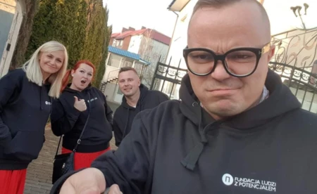 Zasłużone, wysokie zwycięstwo Orła na początek