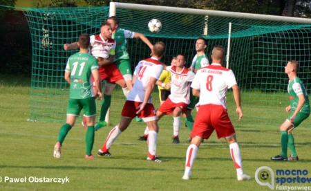 Niwa Nowa Wieś wygrała derby powiatu oświęcimskiego w IV lidze piłkarskiej