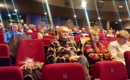 Rozmawiali z seniorami o bezpieczeństwie i zagrożeniach - FOTO
