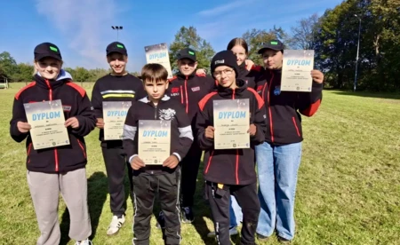 Młodzi i seniorzy razem w projekcie Łączymy Pokolenia - FOTO