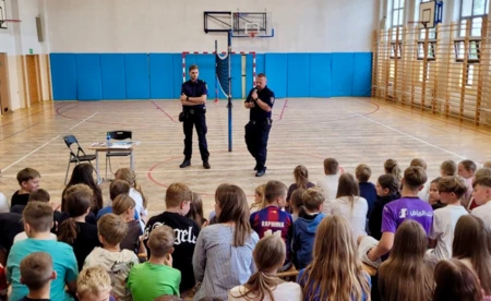 Od przedszkolaka do seniora, strażnicy edukują - FOTO