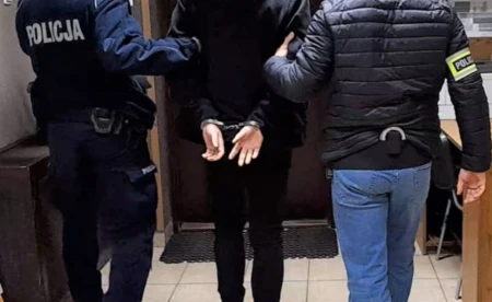 40-latek z zarzutem znęcania nad ojcem