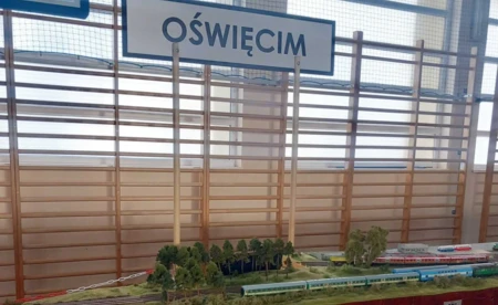 Piętrusek zaprasza na świąteczną podróż w miniaturze