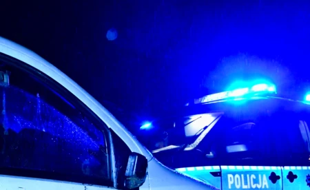 Jechał samochodem bez prawa jazdy. Grozi mu zakład karny