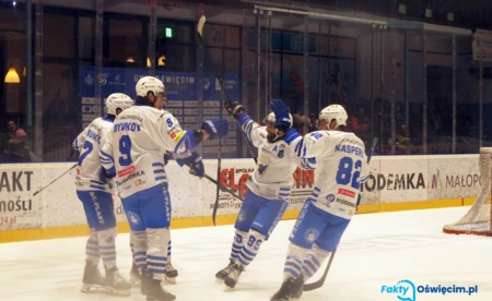 Nuda. Na dwóch przeciwległych biegunach