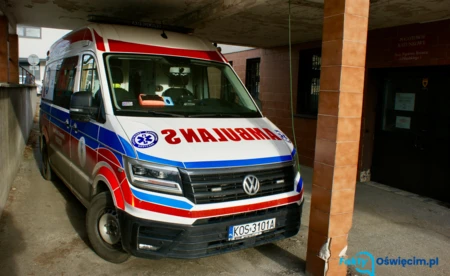 Karetka w Brzeszczach wyjeżdżała w nocy 13 razy - FOTO