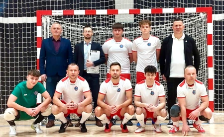 Siedem - ładna cyfra. Oświęcimianie (znowu) w koronie