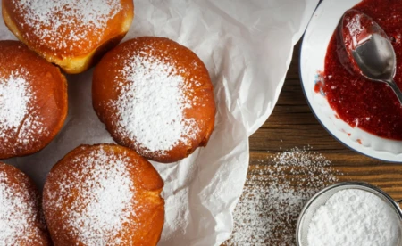 Dzisiaj Tłusty Czwartek. Gdzie zjeść najlepsze pączki?