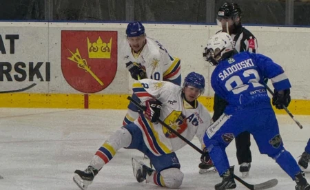 Rewanż na własnym lodzie