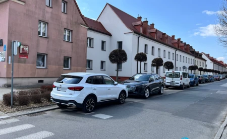 Nagminnie ignorują zakaz zatrzymywania, parkują tuż przy przejściu dla pieszych - FOTO