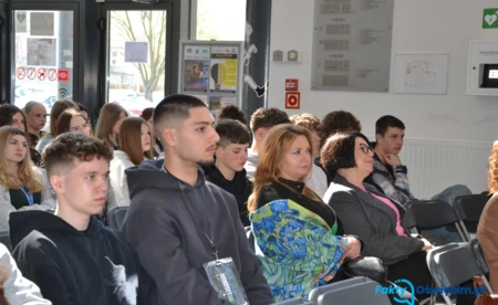 Młodzi wzięli sprawy w swoje ręce - FILM, FOTO