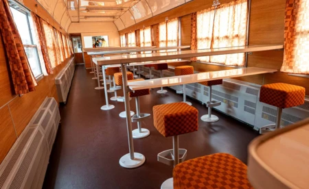 Klimat lat 80. wraca na tory. Retro skład przyjedzie do Oświęcimia - FOTO