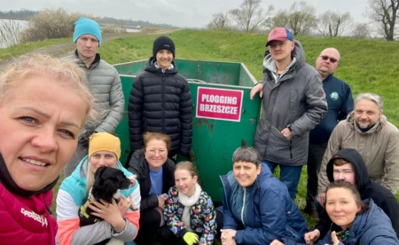 Plogging wraca do Brzeszcz. Wspólne sprzątanie