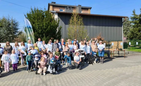 51 osób sprzątało Babice  - FOTO