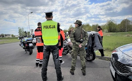 Lekcja ratowania życia i drogowe wpadki - FOTO