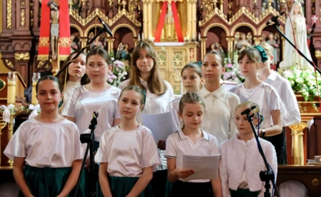 Koncert dla mam i Matki Niebieskiej we Włosienicy - FOTO