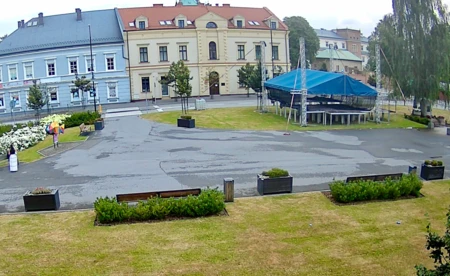 Rynek w Zatorze bez ruchu samochodów