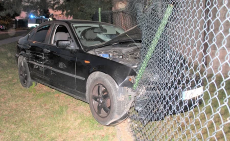 20-latek z BMW rozbił dwie osobówki i ciągnik rolniczy - FOTO, FILM