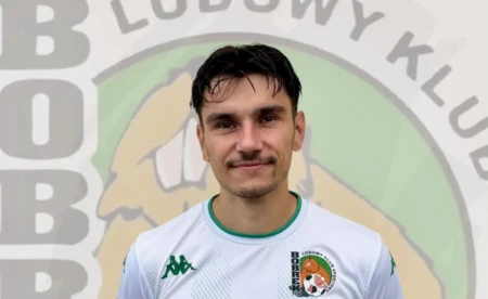Bobry pierwszym półfinalistą