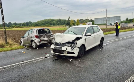 Trzy auta zderzyły się w Babicach. Są utrudnienia
