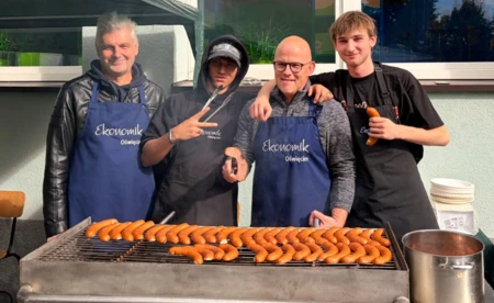 Pierwszaki oficjalnie dołączyły do Ekonomika - FOTO
