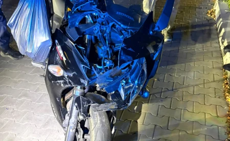 Motocyklista uderzył w tył Audi. Trafił do szpitala