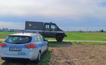 Nie takiego grzyba szukał w lesie. Saperzy wywieźli pocisk artyleryjski