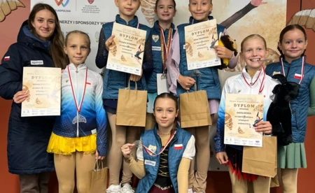 Inauguracja łyżwiarskiego sezonu. Sześciokrotnie na podium - FOTO