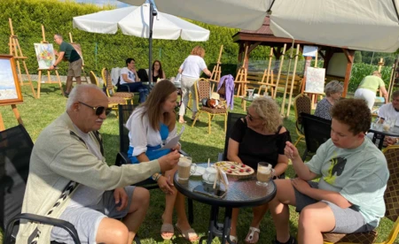 Kawiarenka kulturalna jak magnes - cały czas przyciąga - FILM, FOTO