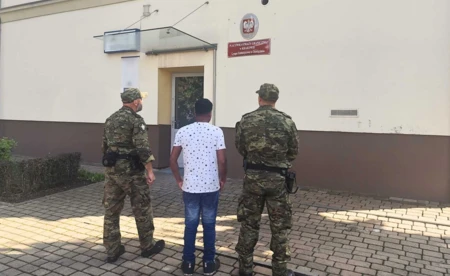Czterej Kolumbijczycy i Banglijczyk wydaleni z Polski