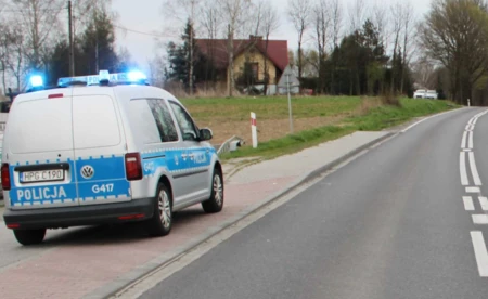 Odurzony kierowca skutera potrącił policjanta