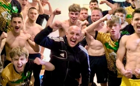 Piotr Pierścionek żegna się z Chełmkiem