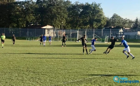 Biało-niebiescy meldują wykonanie zadania