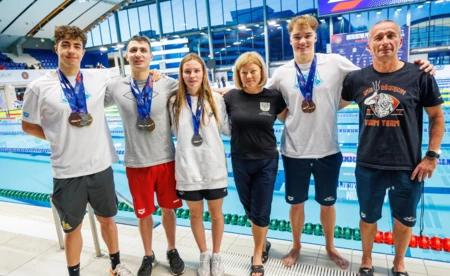 Oświęcimscy pływacy na podium mistrzostw Polski - FOTO