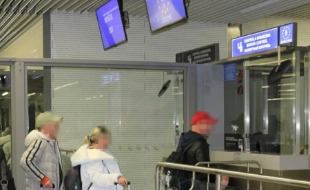 Dzień Kobiet z bronią w tle. Synuś chciał zrobić żart mamie